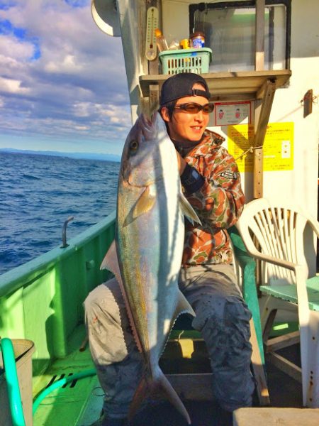 康仁丸・ジギング釣り果